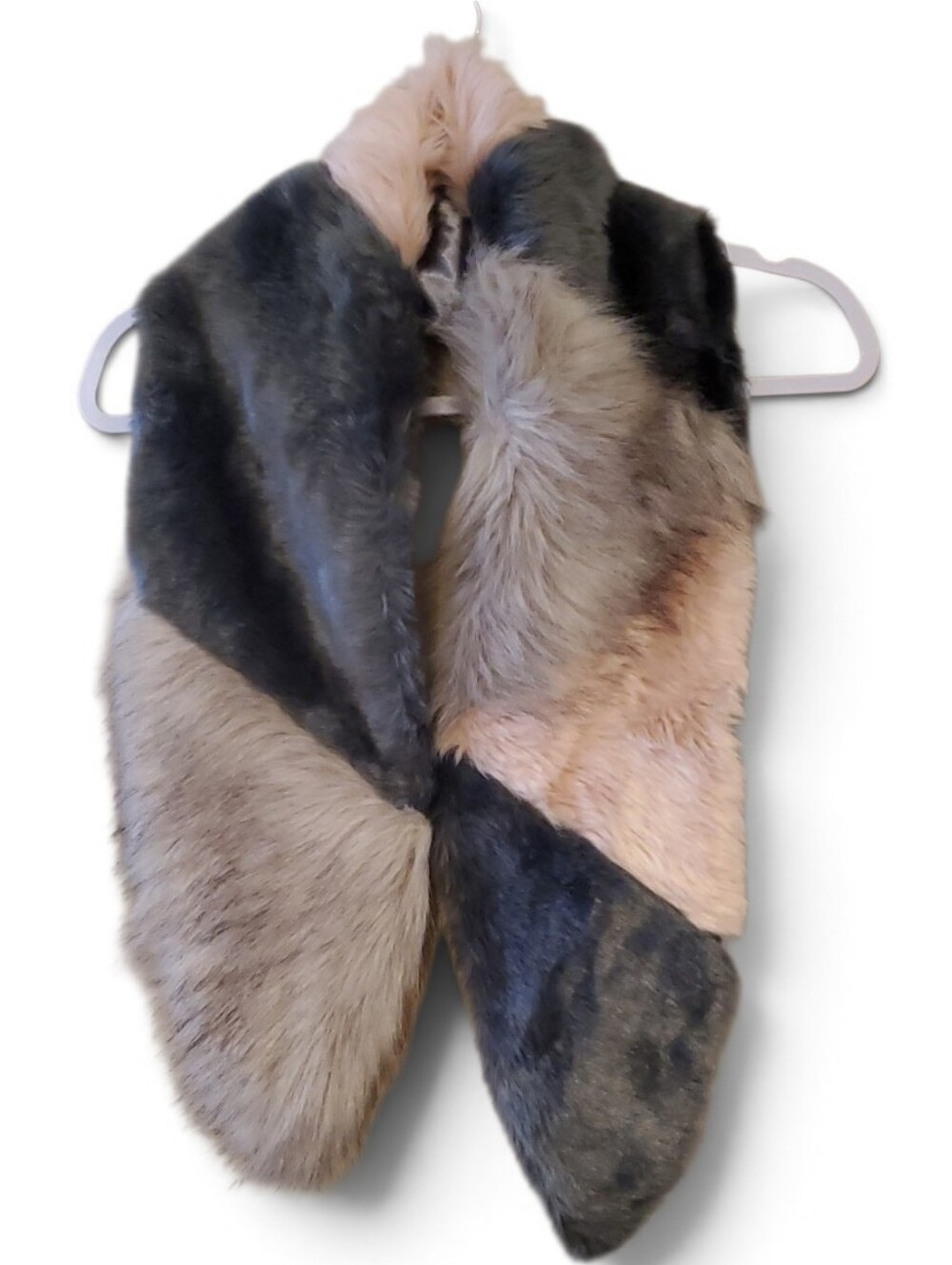 Michaels Stars Faux Fur Stole Scarf In Gray And Pink Size OS NWT'S